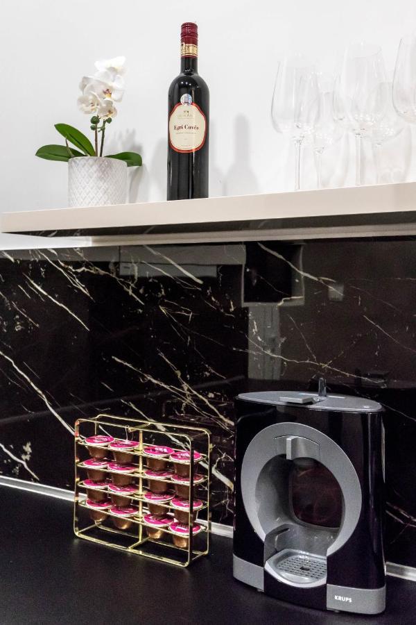 George'S Luxury Apartment At Danube Budapest Esterno foto